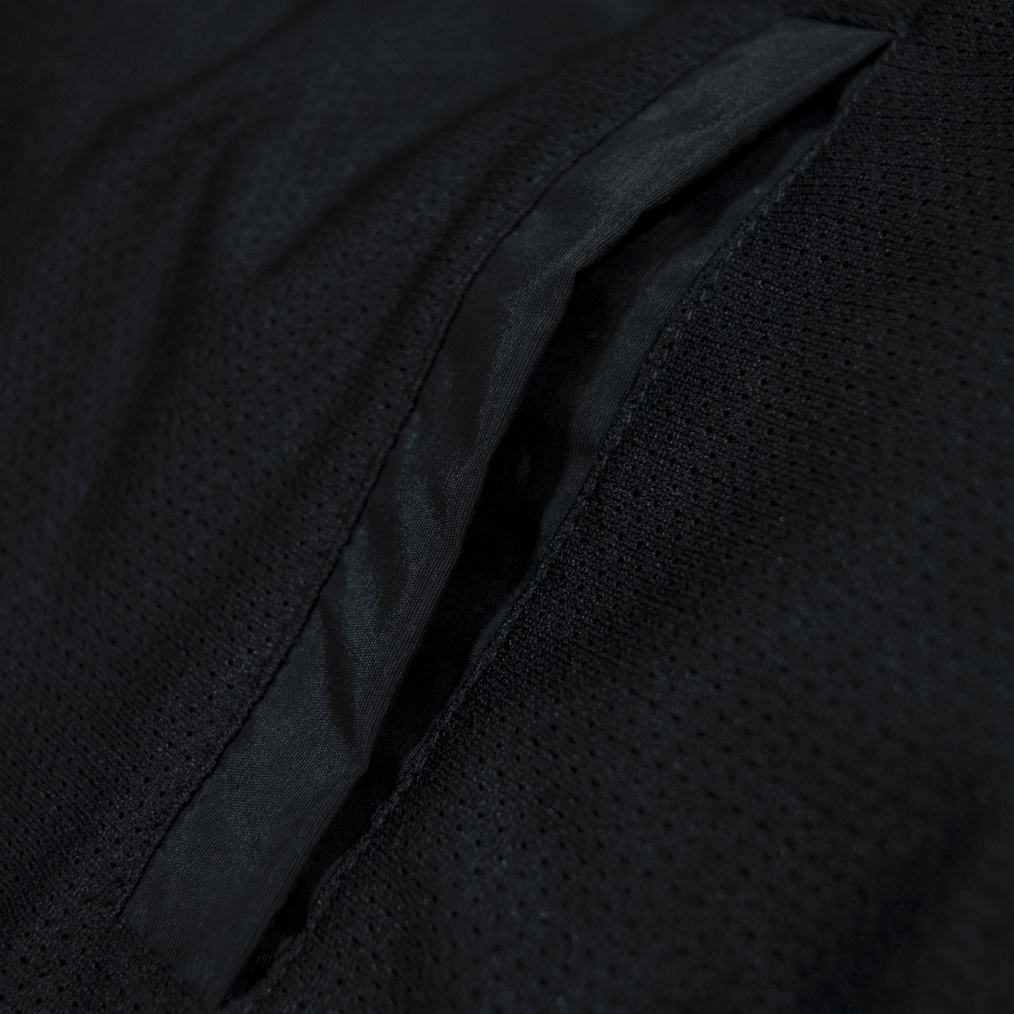 BLACK - BASIC WINDBREAKER JACKET