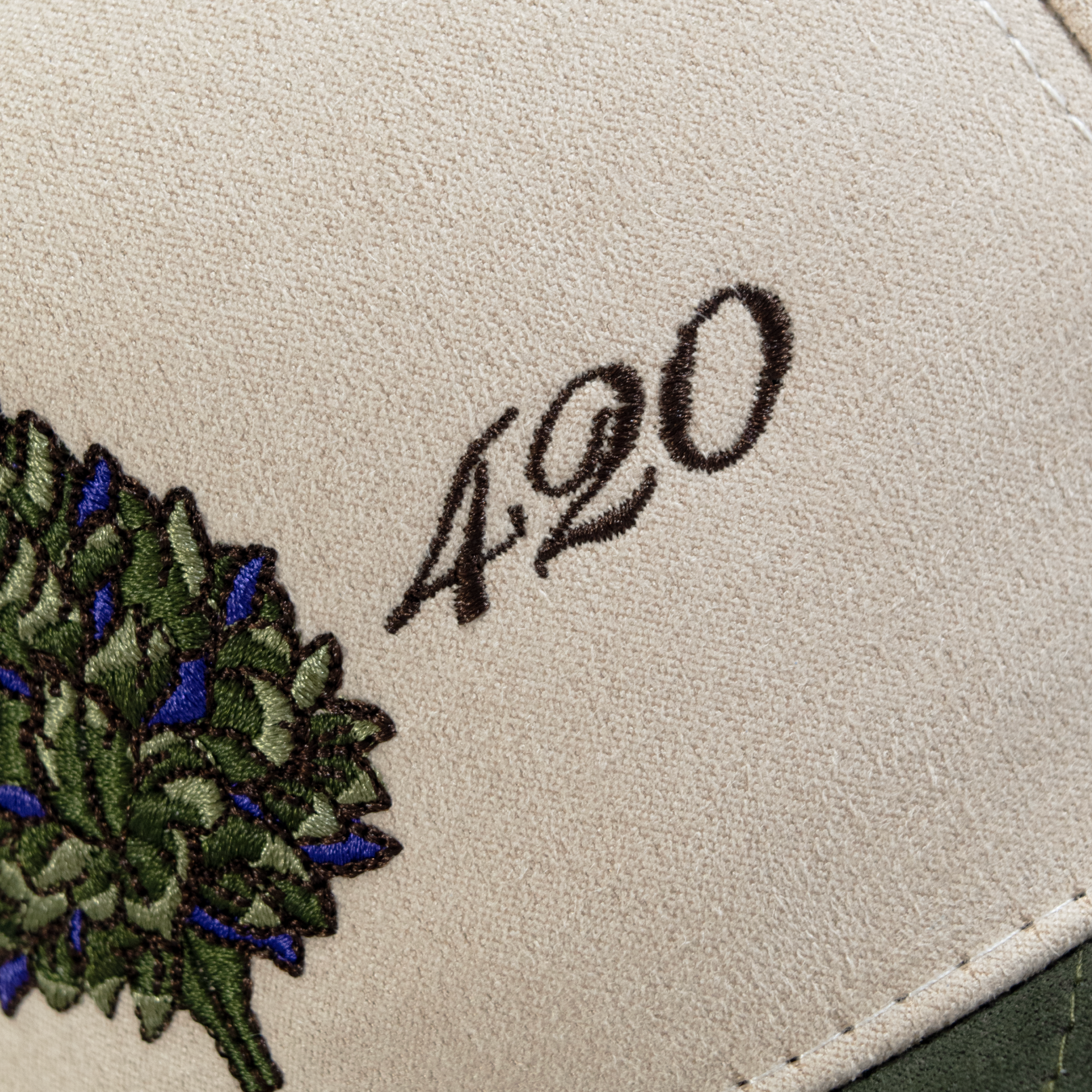 PURPLE − BEIGE 420 CAP